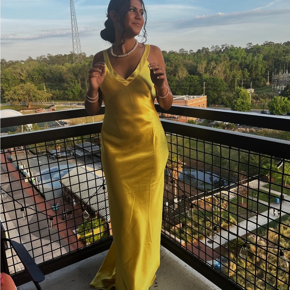 Yellow “how to lose a guy in 10 days dress”